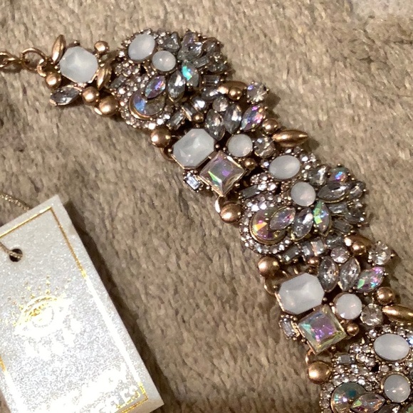 Eye Candy Opal Ivy Collar Necklace - Picture 5 of 7